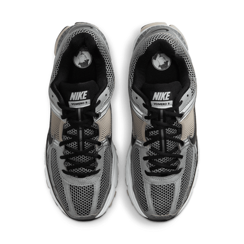 Men's Nike Zoom Vomero 5 - METALLIC SILVER