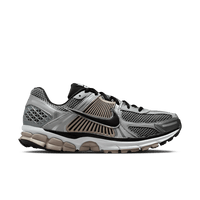 Men's Nike Zoom Vomero 5 - METALLIC SILVER