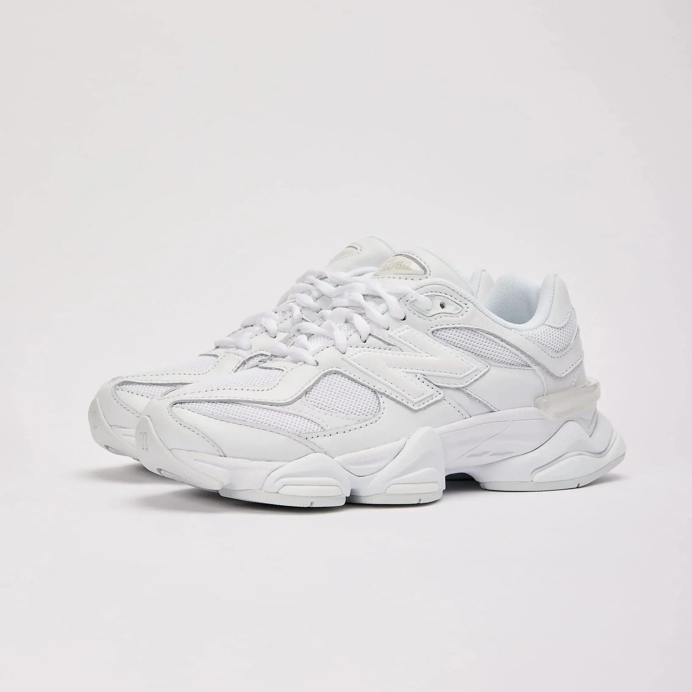 NB - 9060 Triple White